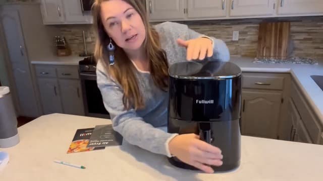 Fullwill Air Fryer with Viewing Window 6QT,5-in-1 Multi-Function(Air Fry,Roast,Bake,Reheat,Dehydrate) plus 7 One-Touch Presets for Wings,Fries,Steak and More,85% Less Oil Cooking for Families