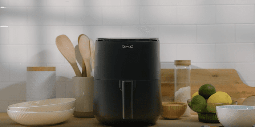 BELLA 3 Qt Touchscreen Air Fryer Oven and 5-in-1 Multicooker with Removable NonstickDishwasher Safe Crisping Tray and Basket, 1400 Watt Heating System, Matte White