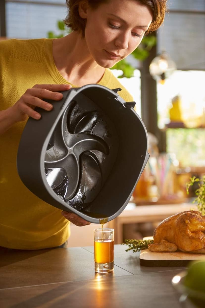 Philips Premium Airfryer XXL, Fat Removal Technology, 3lb/7qt, Rapid Air Technology, Digital Display, Keep Warm Mode, 5 Cooking Presets, HomeID App, Family Sized, Black (HD9650/96)